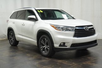 Used 2016 Toyota Highlander XLE image 1