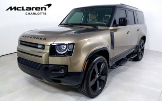 Used 2025 Land Rover Defender 130 X-Dynamic SE image 1
