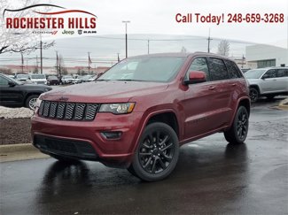 Certified 2022 Jeep Grand Cherokee Laredo X image 1