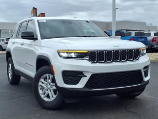 New 2025 Jeep Grand Cherokee Laredo w/ Luxury Tech Group I image 1
