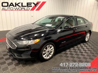 Used 2019 Ford Fusion SE image 1
