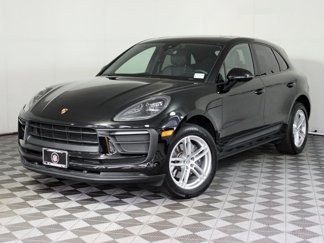 Certified 2022 Porsche Macan image 1