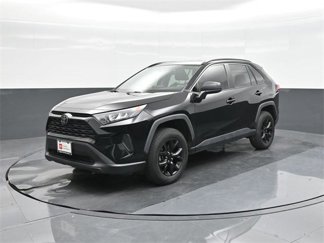 Certified 2021 Toyota RAV4 LE image 1