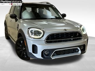 Used 2022 MINI Cooper Countryman S w/ Driver Assistance Package image 1