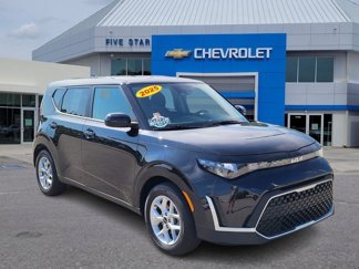 Used 2025 Kia Soul LX w/ Option Group 015 image 1