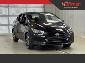 Used 2023 Nissan Versa SV image 1