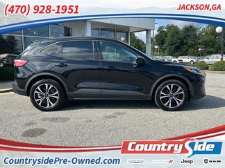Used 2021 Ford Escape SE w/ SE Sport Appearance Package image 1