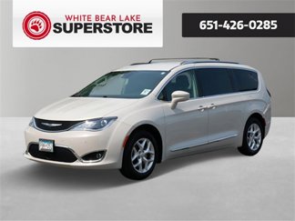 Used 2017 Chrysler Pacifica Touring-L Plus w/ Advanced Safetytec Group image 1