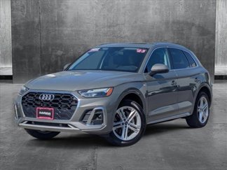 Used 2023 Audi Q5 e Premium w/ Convenience Package image 1