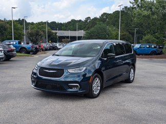 New 2025 Chrysler Pacifica Select image 1