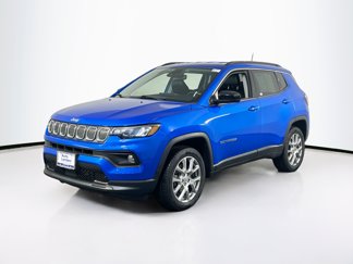 Used 2022 Jeep Compass Latitude image 1
