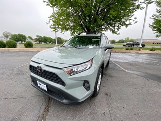 Used 2021 Toyota RAV4 XLE image 1
