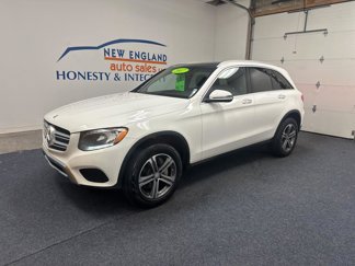 Used 2017 Mercedes-Benz GLC 300 4MATIC image 1