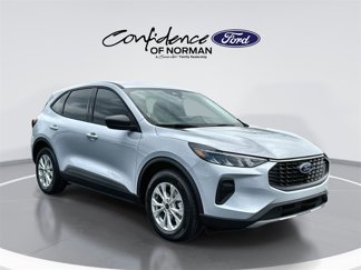New 2025 Ford Escape Active w/ Cold Weather Package image 1