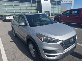 Used 2019 Hyundai Tucson SE image 1