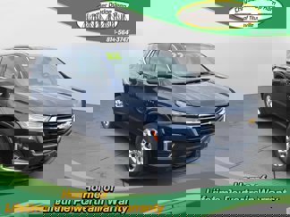 Used 2022 Chevrolet Traverse LS image 1
