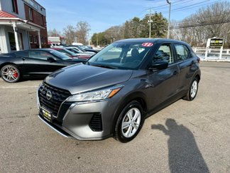 Used 2022 Nissan Kicks S image 1