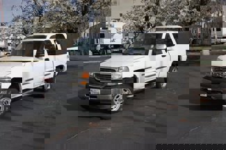 Used 2002 GMC Sierra 2500 SLE w/ Off-Road Skid Plate Pkg image 1