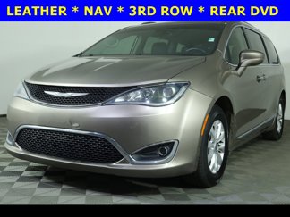 Used 2018 Chrysler Pacifica Touring-L Plus image 1