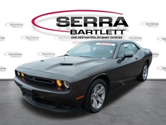 Used 2023 Dodge Challenger SXT image 1
