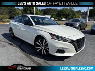 Used 2022 Nissan Altima 2.5 SR image 1