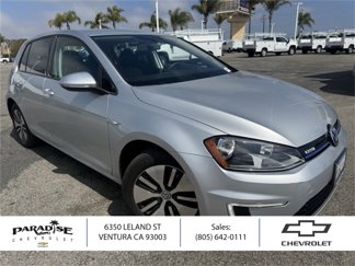 Used 2016 Volkswagen e-Golf SE w/ DC Fast Charging Package image 1