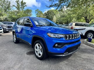 Used 2024 Jeep Compass Latitude image 1