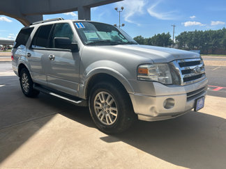 Used 2011 Ford Expedition XLT image 1