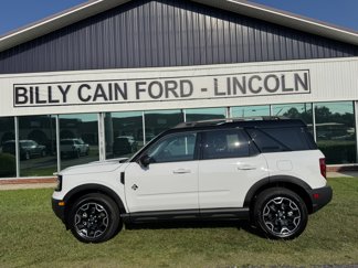 New 2025 Ford Bronco Sport Outer Banks image 1