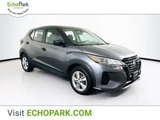Used 2021 Nissan Kicks S image 1