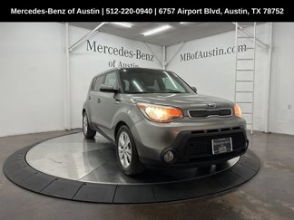 Used 2015 Kia Soul + image 1