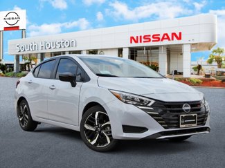 New 2025 Nissan Versa SR w/ Trunk Package image 1