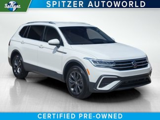 Certified 2024 Volkswagen Tiguan SE image 1