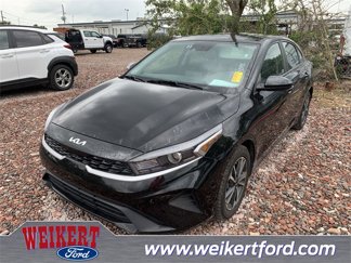 Used 2023 Kia Forte LXS image 1