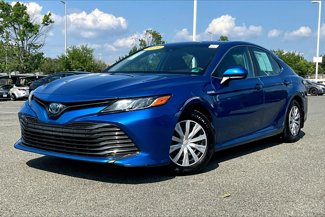 Used 2020 Toyota Camry LE image 1