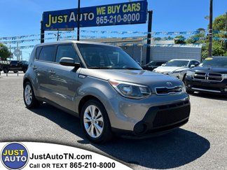 Used 2015 Kia Soul + image 1