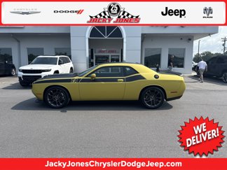 Used 2021 Dodge Challenger R/T w/ T/A Package image 1