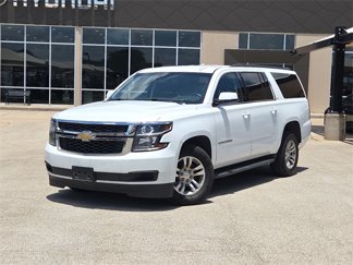 Used 2019 Chevrolet Suburban LT image 1