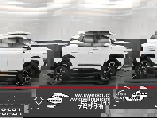 New 2025 Nissan Kicks SV image 1