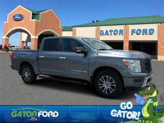 Used 2020 Nissan Titan SV w/ Accessory Utility Package image 1
