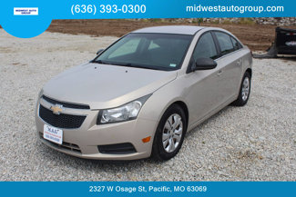 Used 2012 Chevrolet Cruze LS image 1