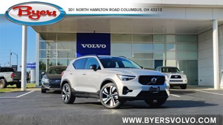 Certified 2025 Volvo XC40 B5 Plus image 1