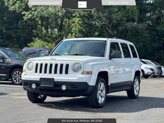 Used 2014 Jeep Patriot Latitude image 1