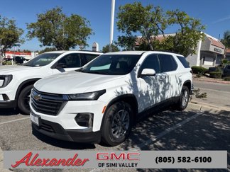 Used 2023 Chevrolet Traverse LT image 1