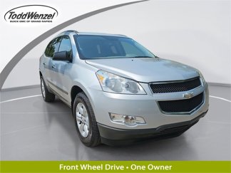 Used 2011 Chevrolet Traverse LS image 1