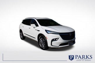 Used 2024 Buick Enclave Premium image 1