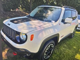 Used 2016 Jeep Renegade Trailhawk image 1