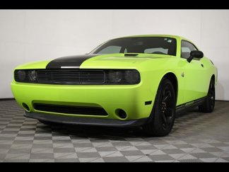 Used 2012 Dodge Challenger SXT image 1