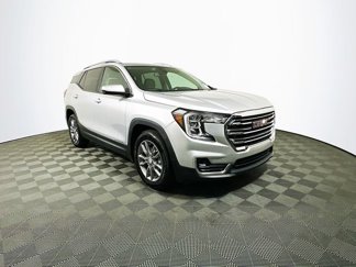 Used 2022 GMC Terrain SLT image 1