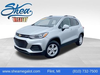 Used 2022 Chevrolet Trax LT w/ LT Convenience Package image 1